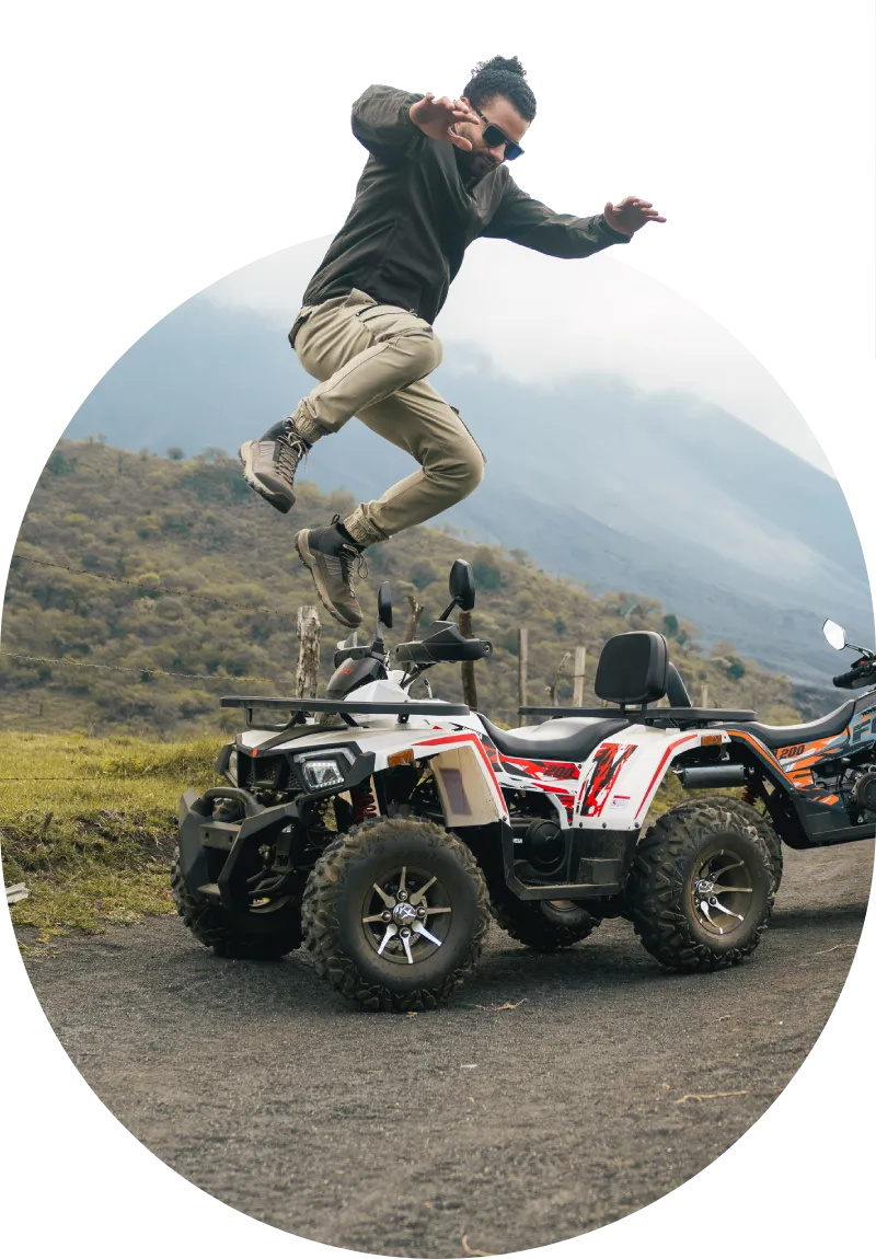 Aventura extrema en ATV sobre caminos volcánicos del Pacaya